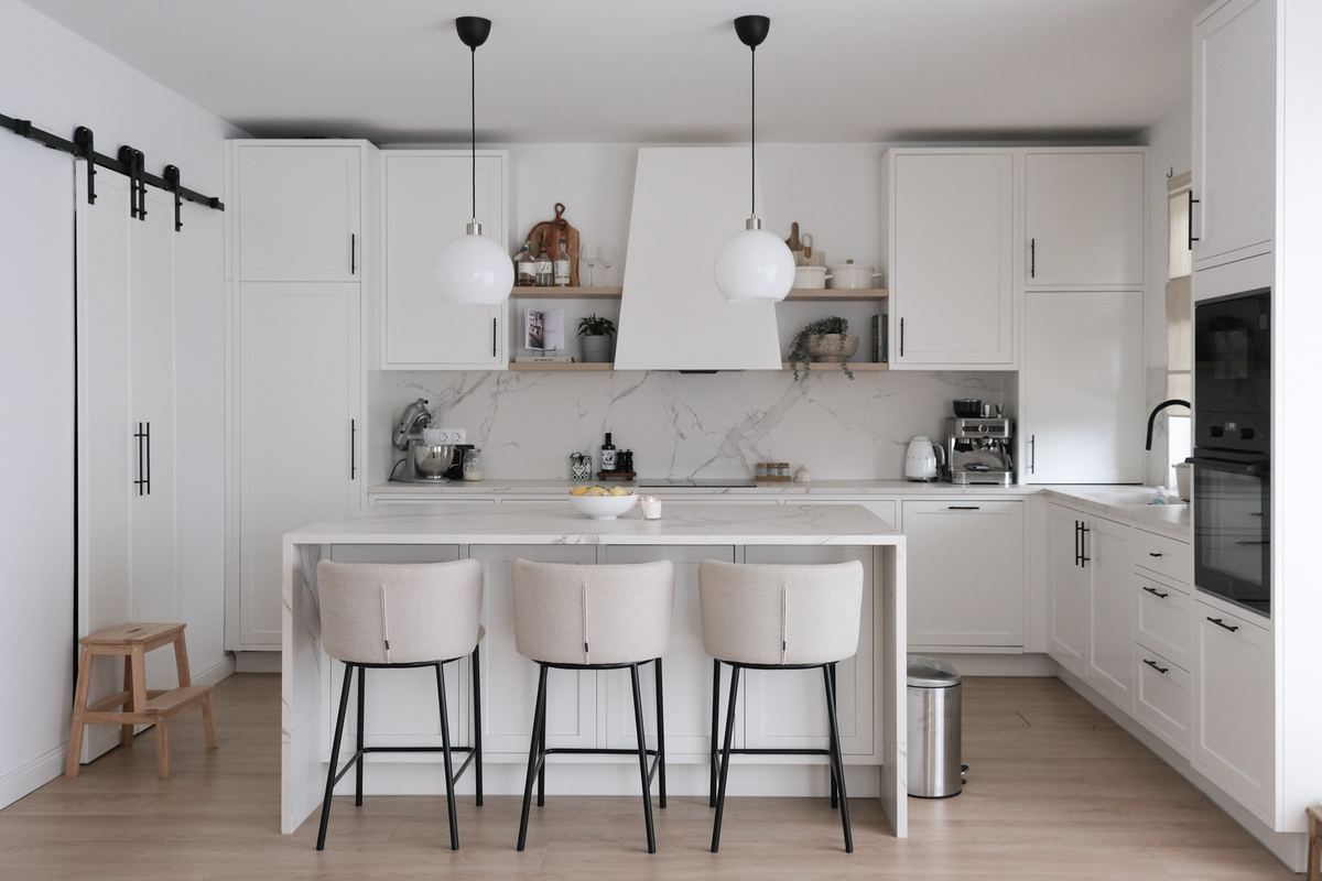 Bespoke Cliff kitchen